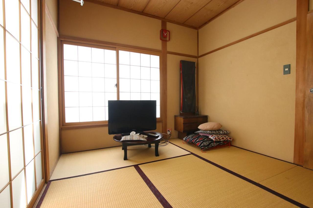 May Guest House Tokyo prefektur Exteriör bild
